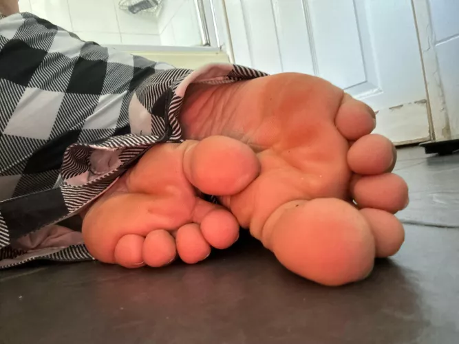 Dirty feeeet