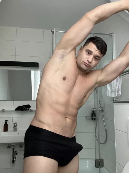 Do you prefer hairy or shaved armpits?
