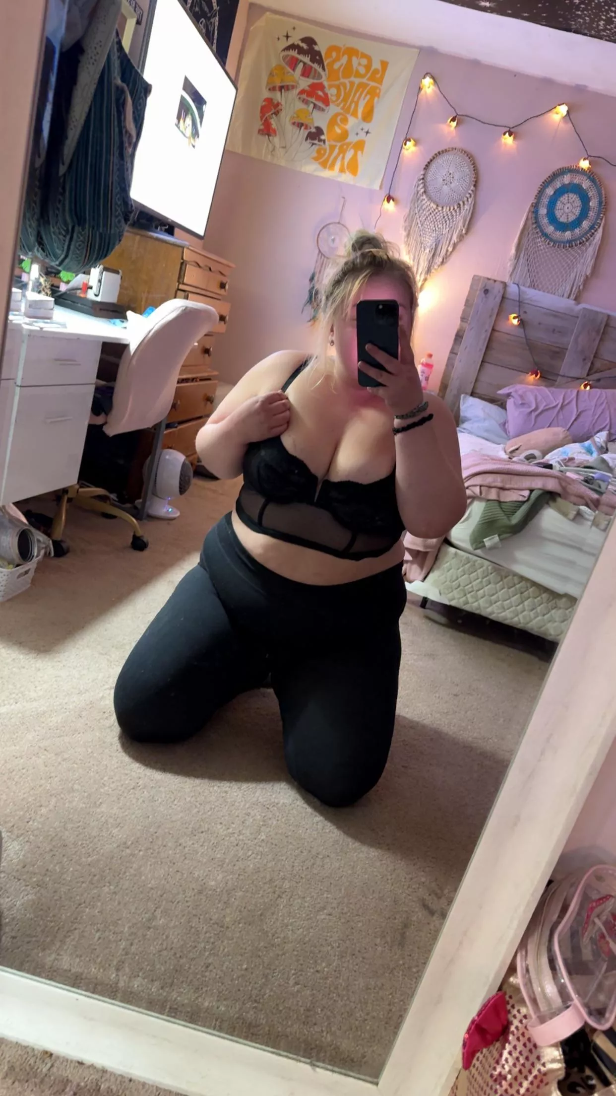 Don’t you wanna see me naked ?? Link below 