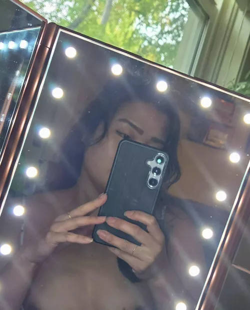 Ever been with a Korean cougar? 