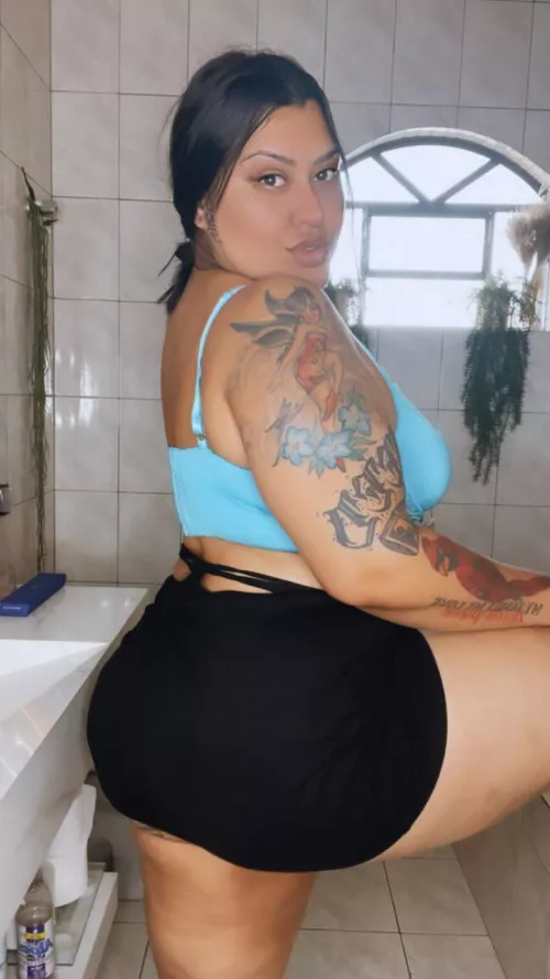 Fill my ass with cum while i rub my pussy
