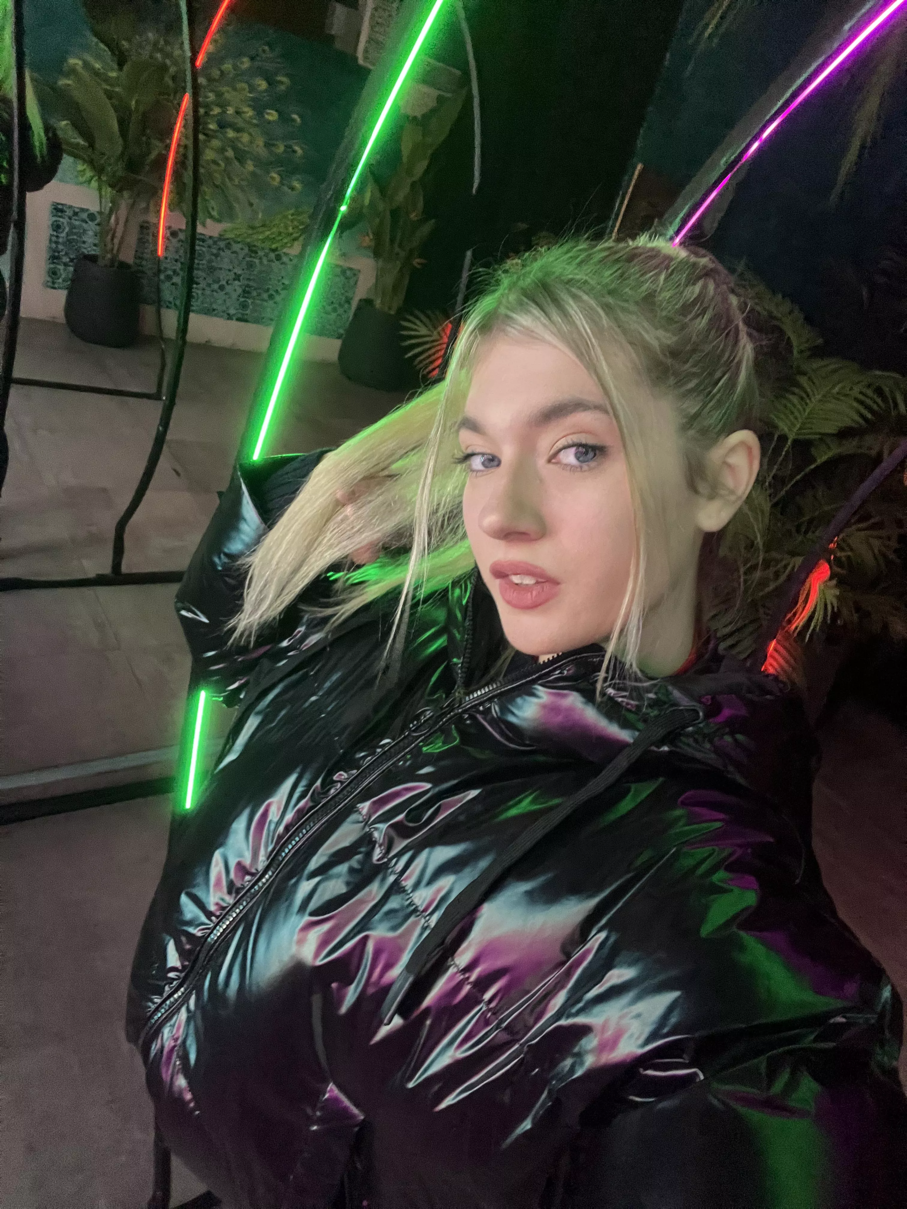 Free today? Hit me up!