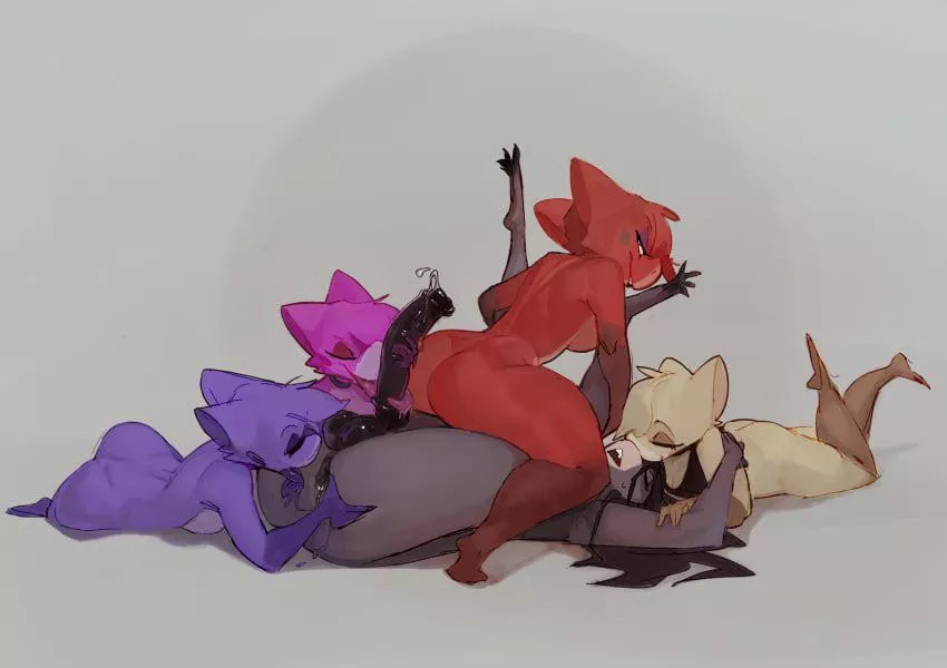 Getting ganged up on (artist: tabuley)