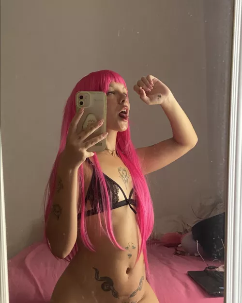 Guess the 2 pick things on my body 🤭