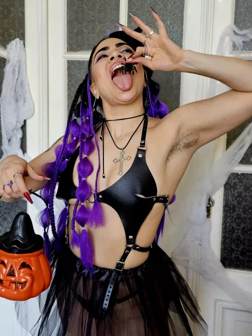 hairy armpits witches' night is coming [HS]