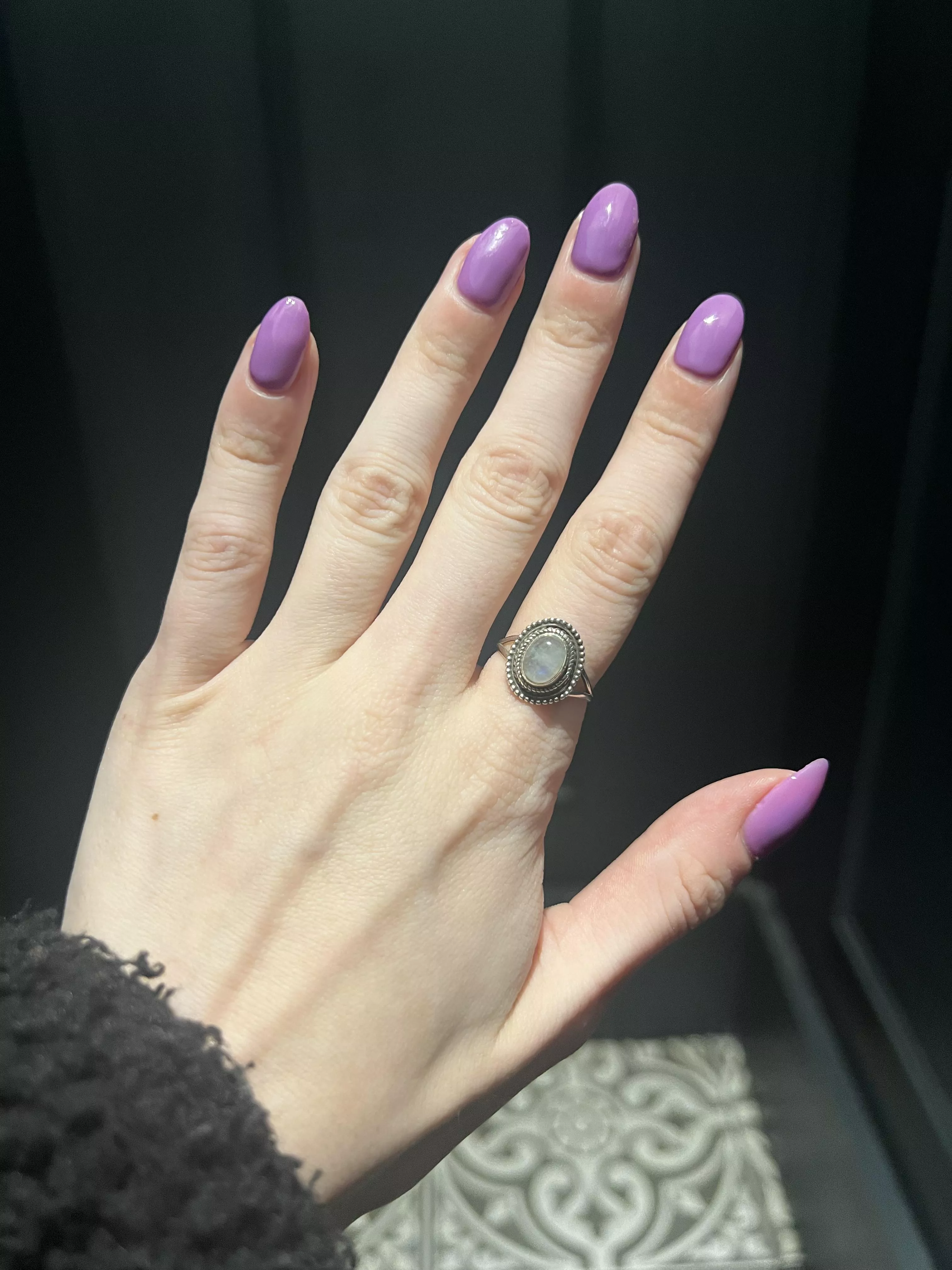 Haters will say they’re acrylics 💅🏻