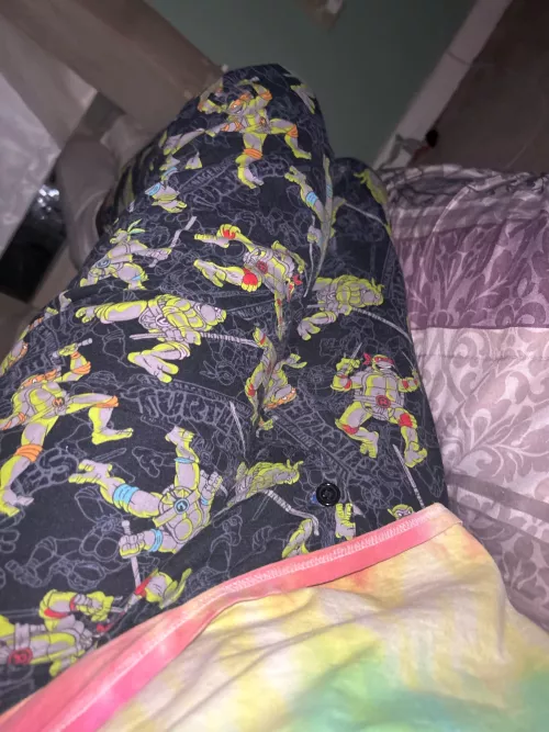 Hey check out my sick jimjams! (Please DM me, girl's desperate for booty)