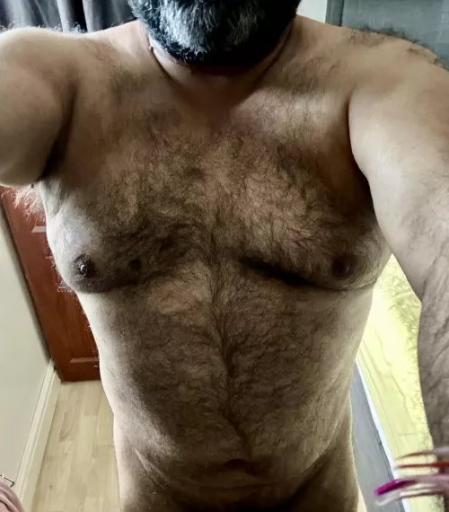 Hey 👋🏽- What you think of my 50 year old DadBod? 😉🤔