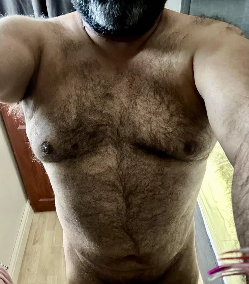 Hey 👋🏽- What you think of my 50 year old DadBod? 😉🤔