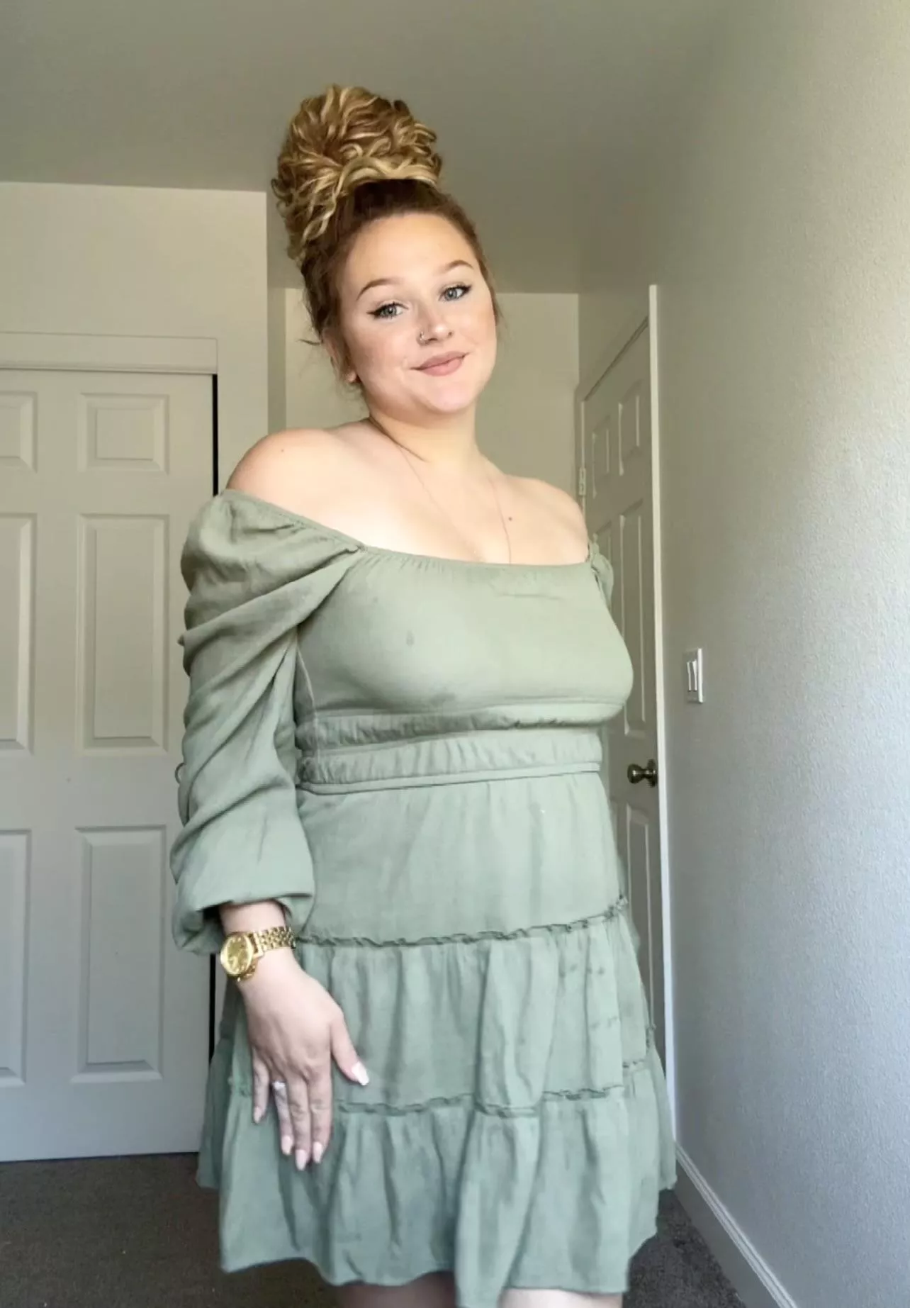 How long could you resist before undressing me? ;)