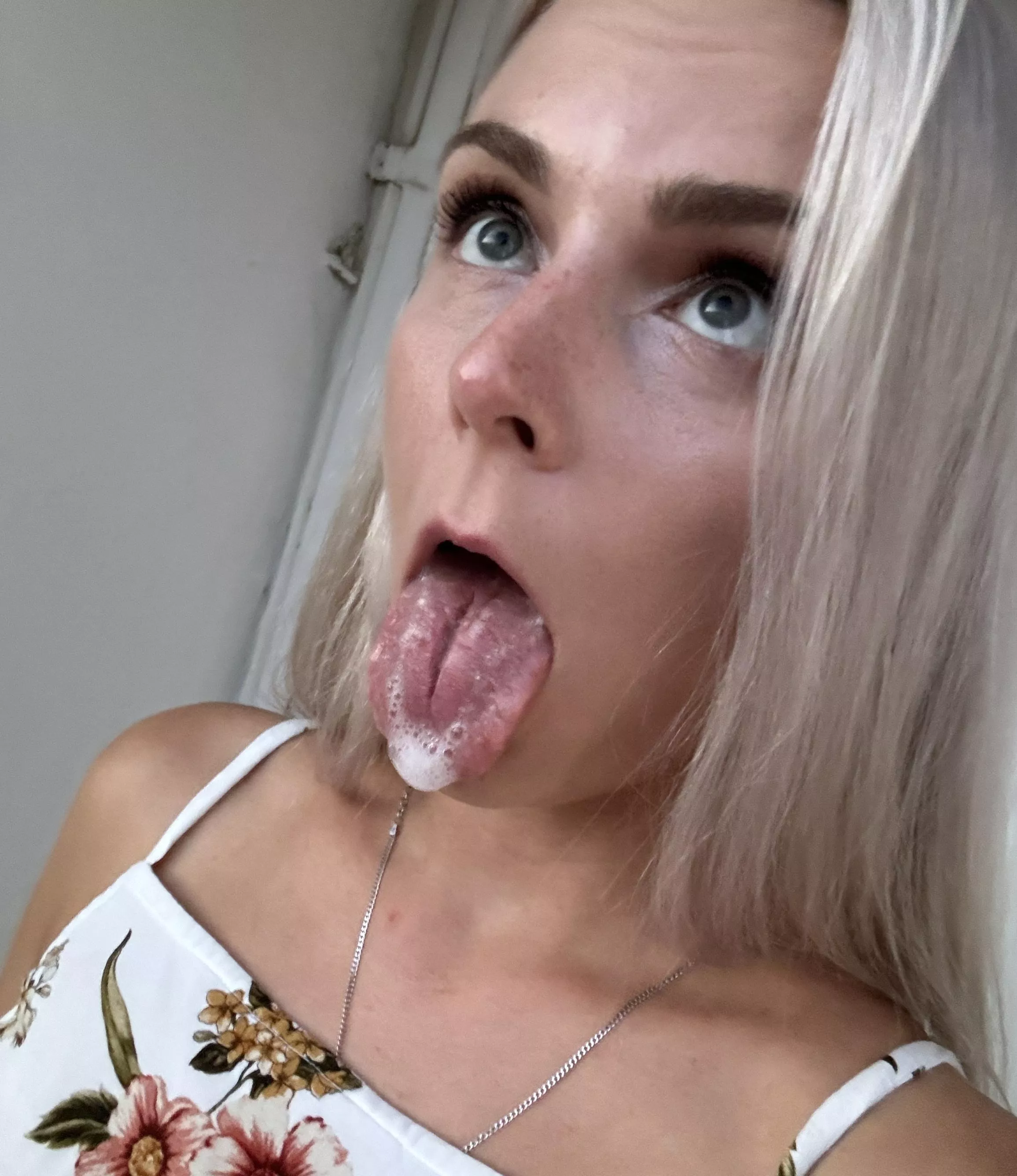 I like to drool on my tongue all the way to the floor