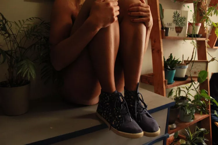 I love giving JOI in my sneakers 🥵