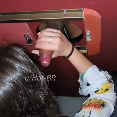 I love gloryhole and my husband loves watching it