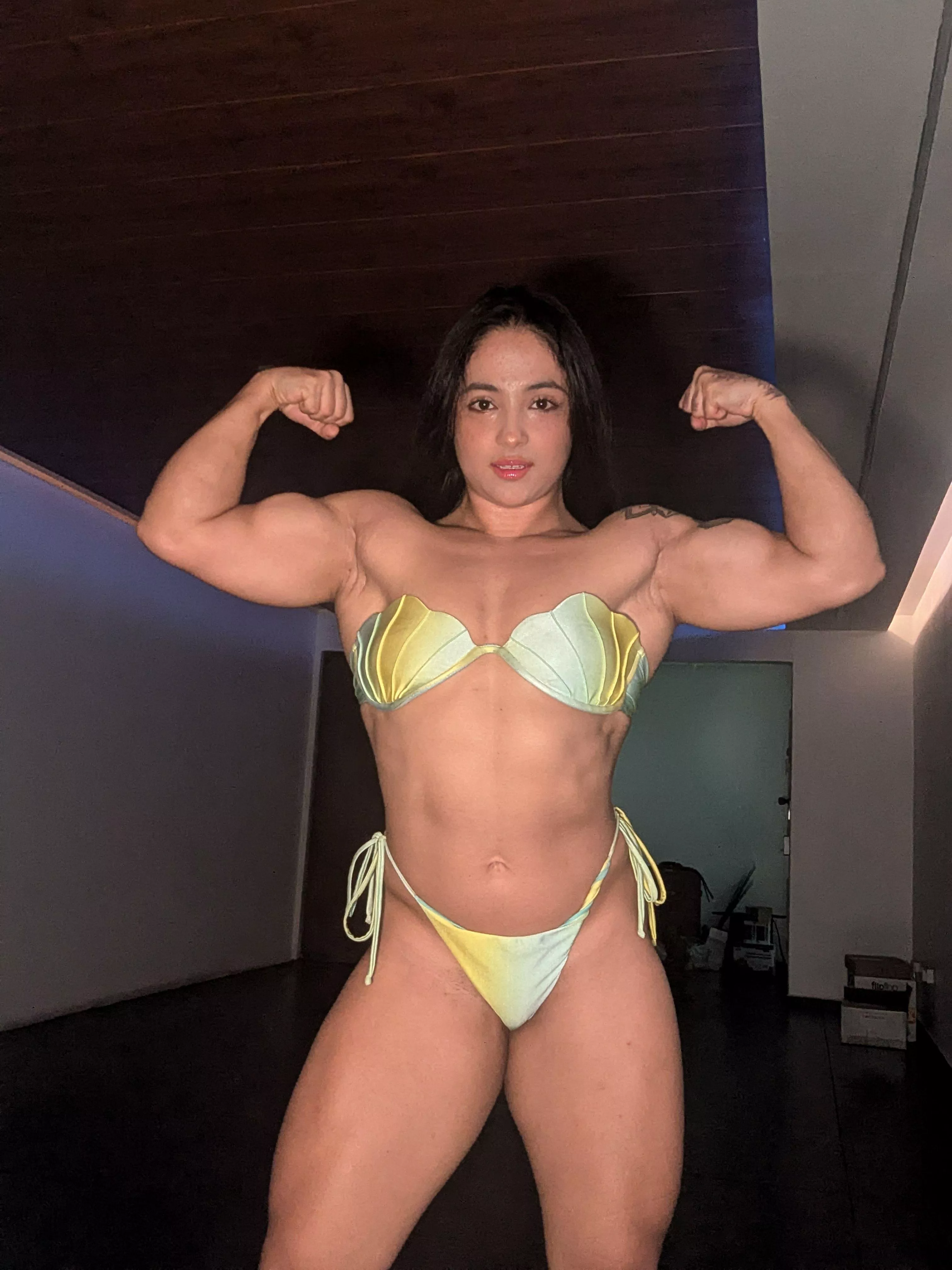 i love my big biceps