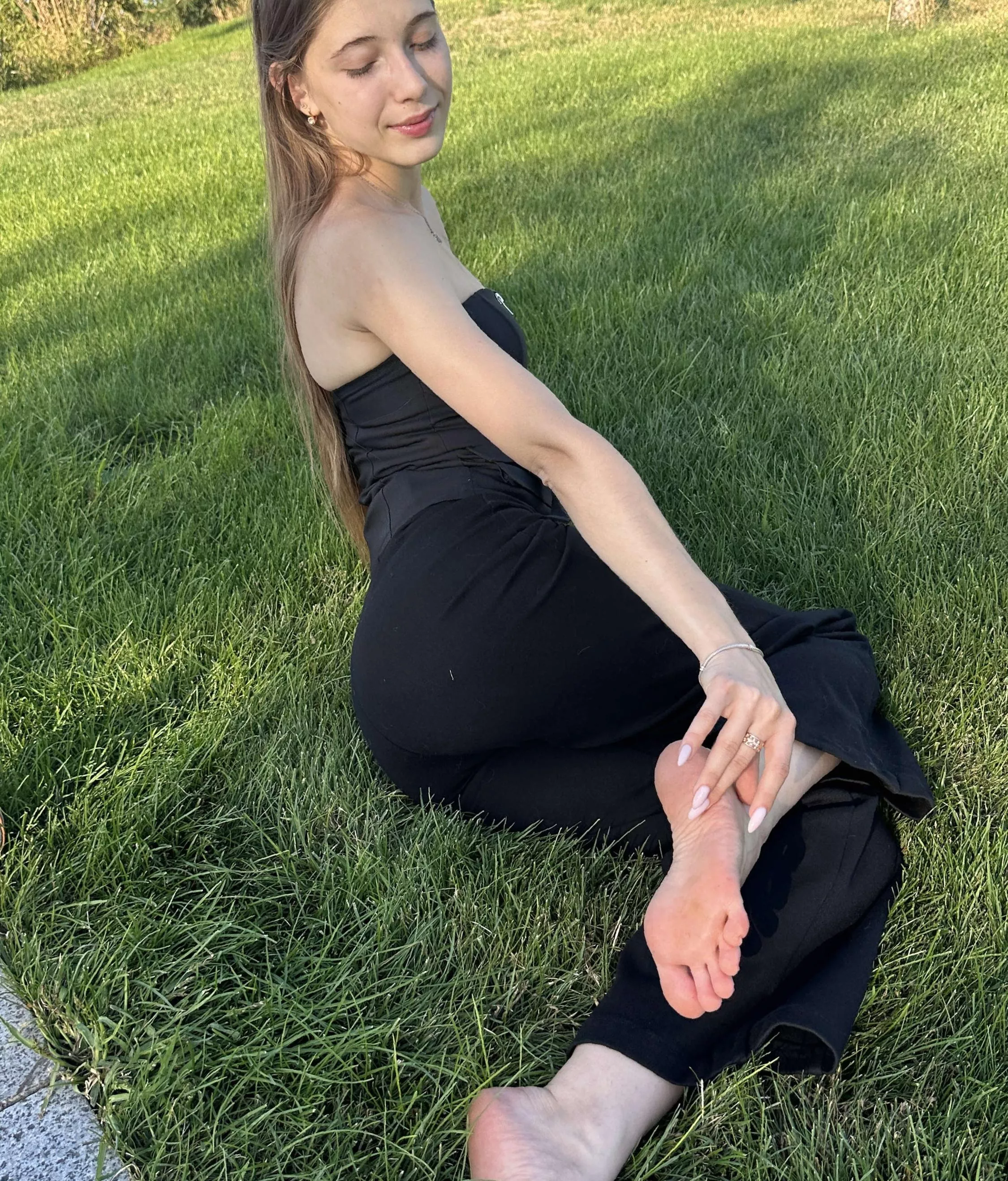 I love showing ff my cute feet feet