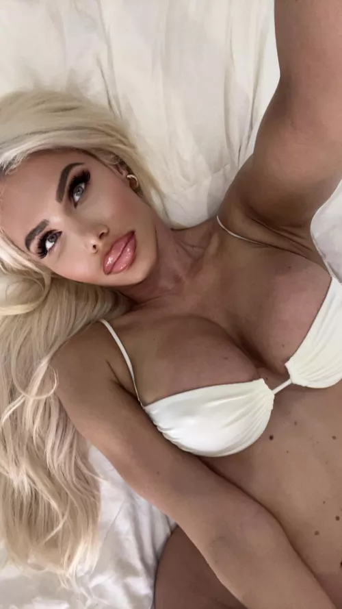 If I was your boss would you be able to keep your eyes off them?