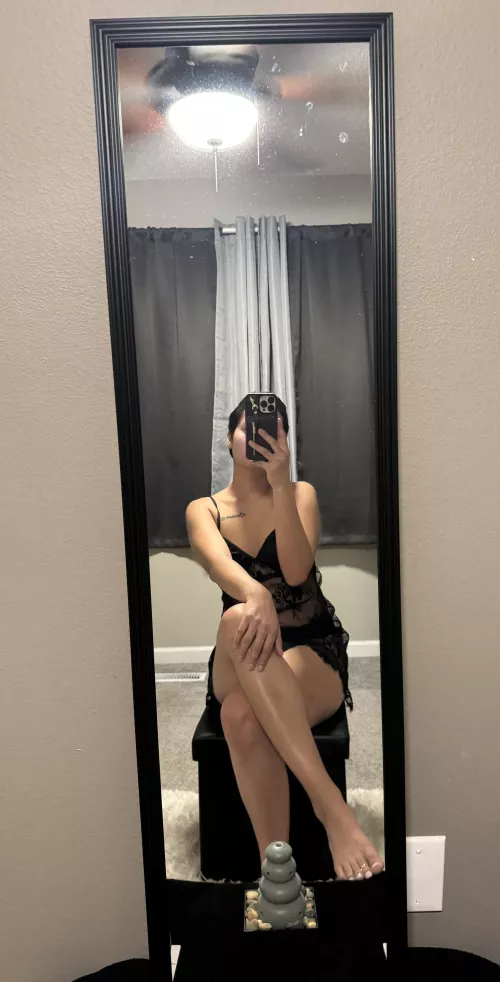 I’ll let you pick the outfit you fuck me in 😏