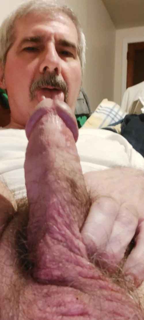 I'm a slut for my own cock 