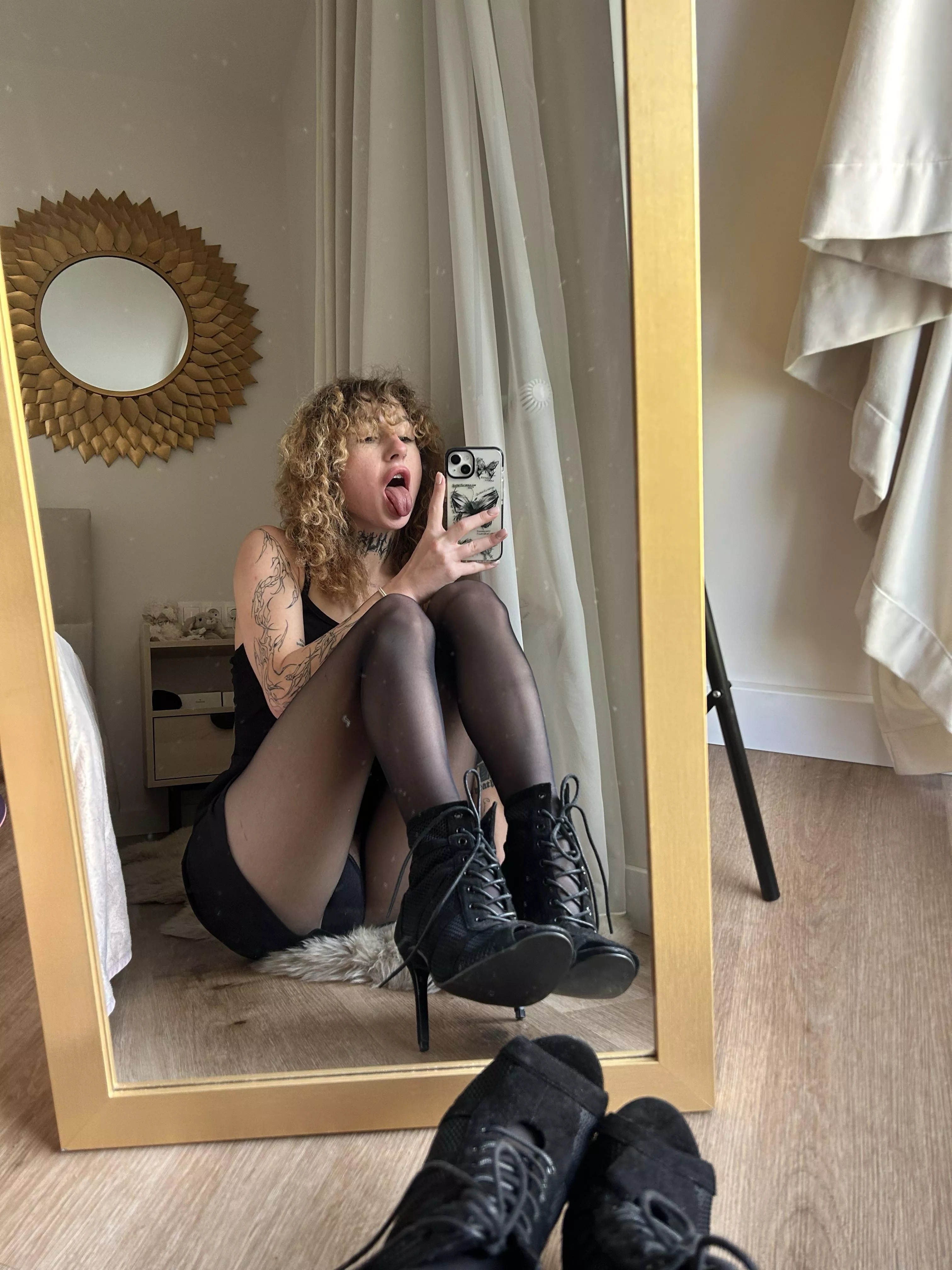 I'm gonna tease you a little with these selfies, if you don't mind