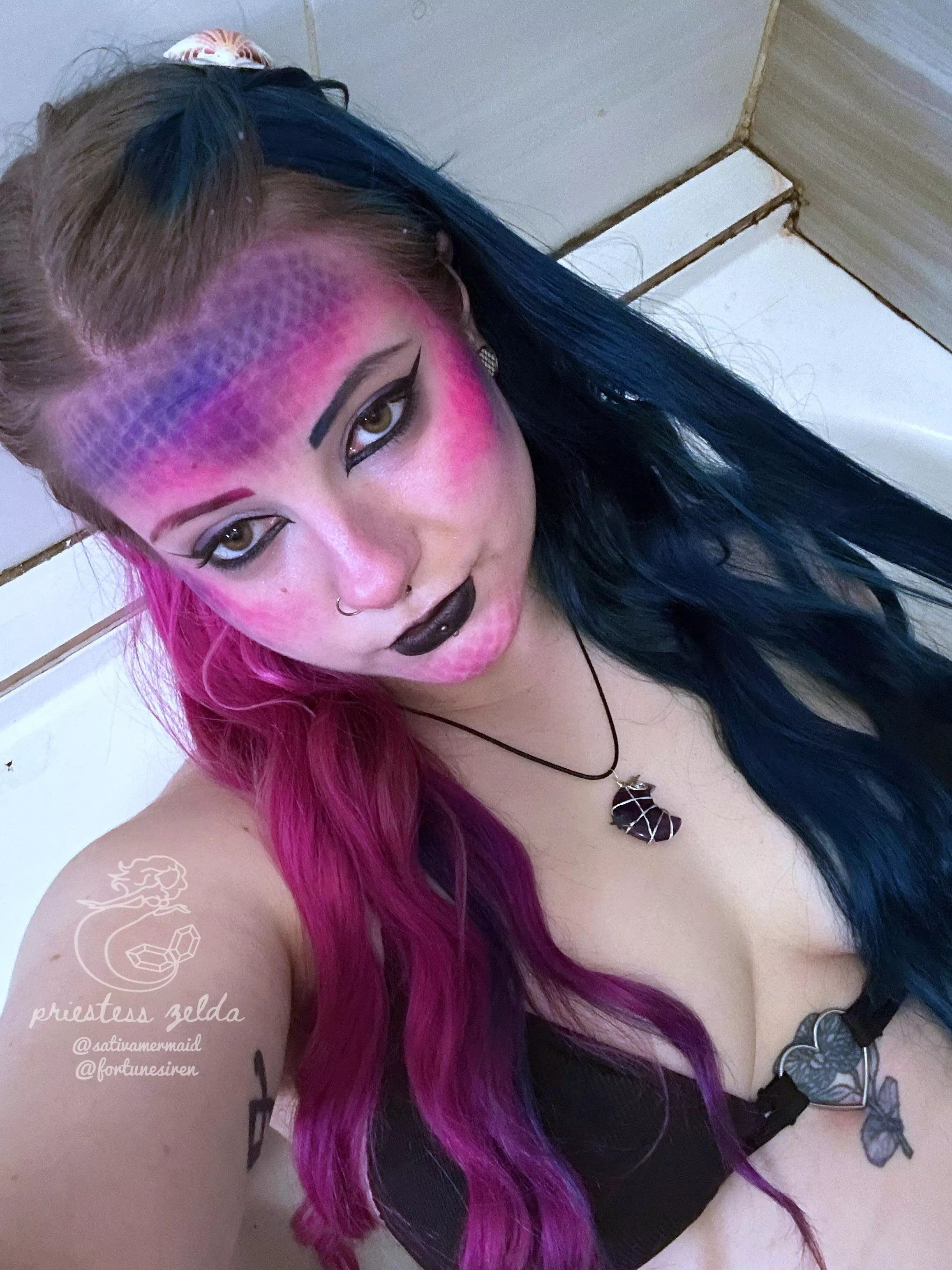 I’m the serpent in the garden whispering in your ear— “just one send can’t hurt” [findom]