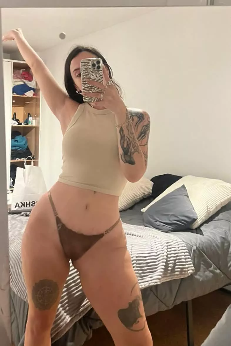 Just a hornymom looking for funn
