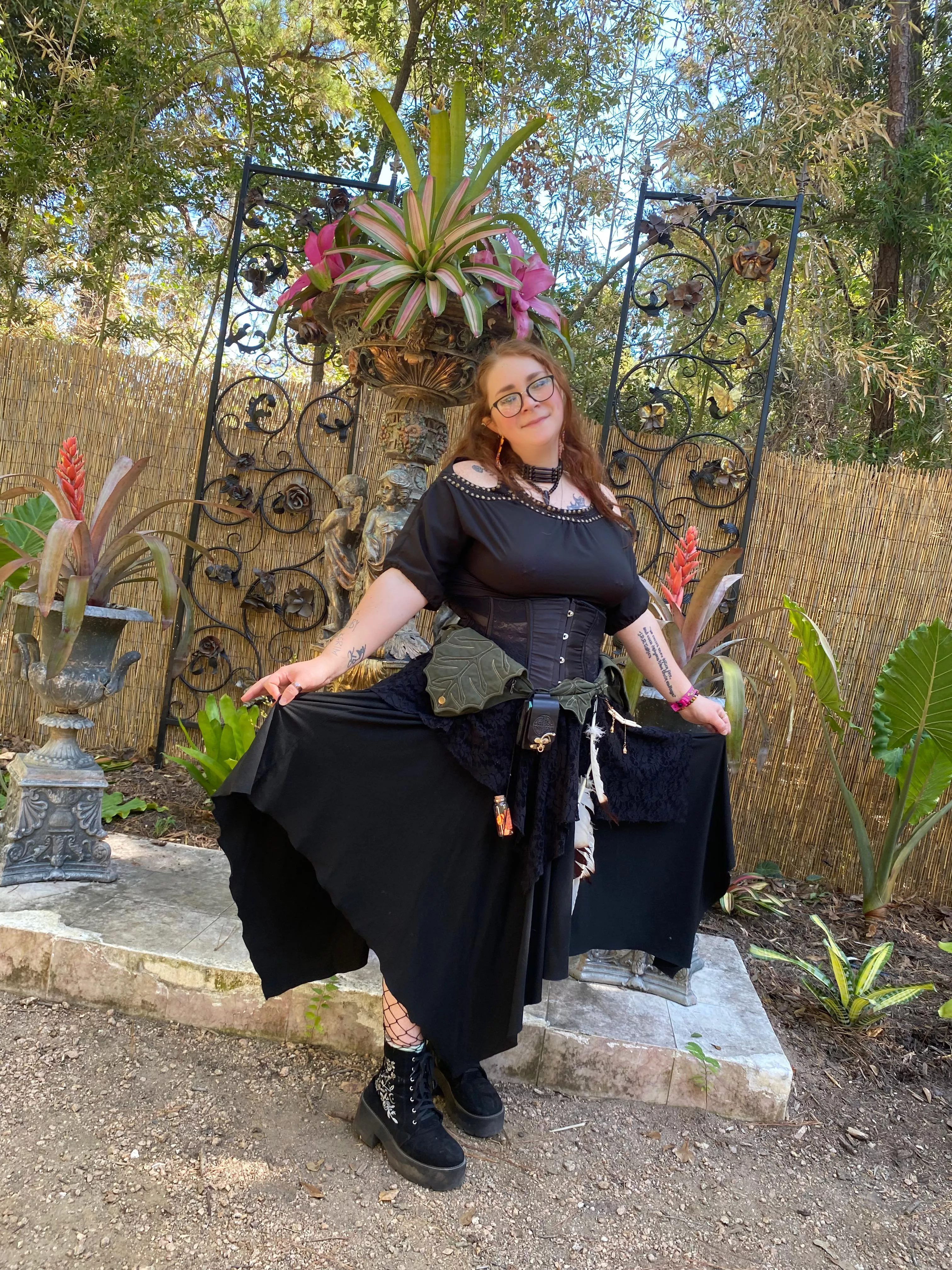 Just a little elf dropping by 