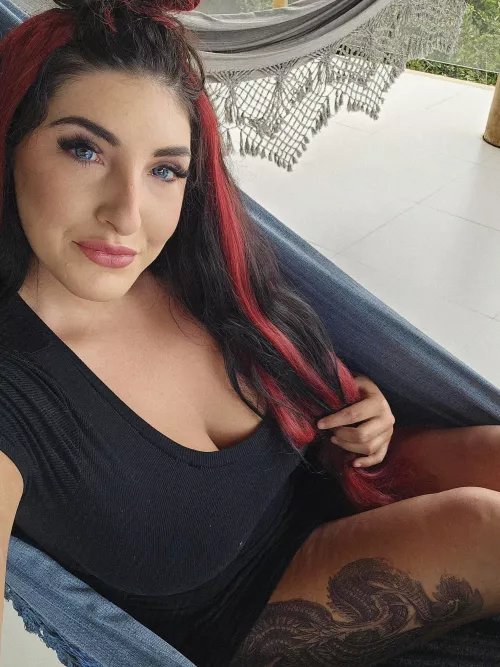 keeping things quiet today. could use someone to talk to 27 F4M Nebraska