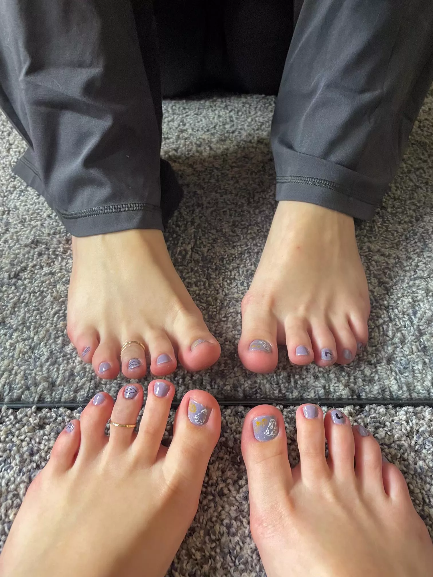 lol halloween toes🦇