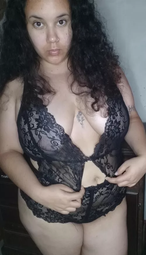 My belly button is only a small part, but it is the beginning of a fantasy that you will not be able to forget