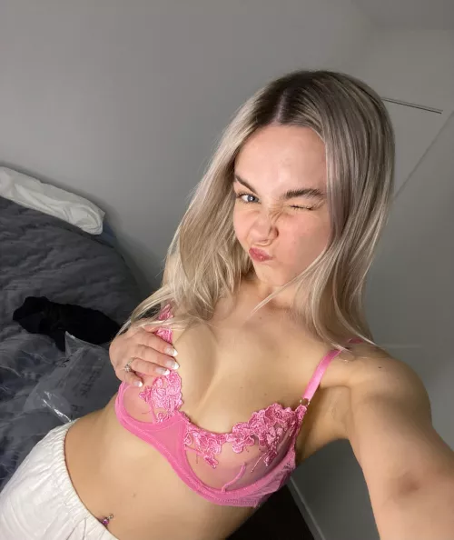  need a creampie from an older daddy.