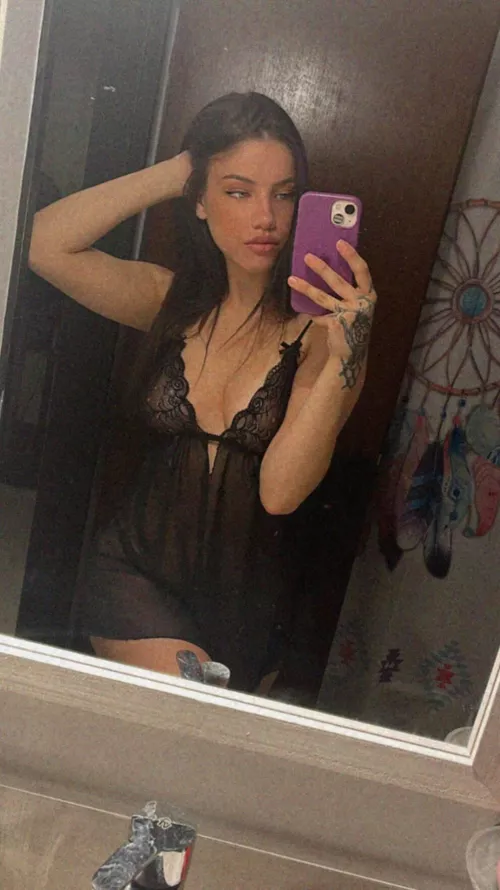 new in town.. im ready to explore… care to lead the way? 21F