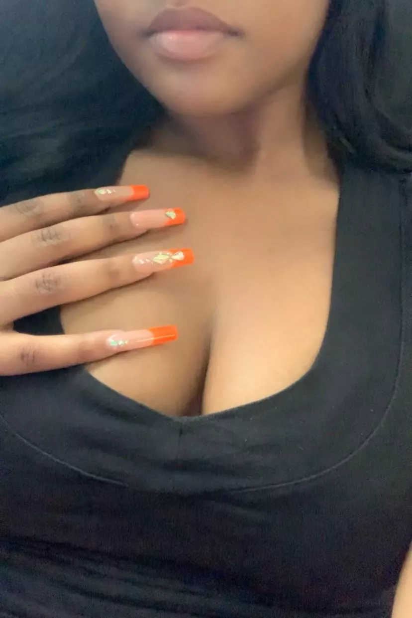 On your knees , your only purpose is to please me . 