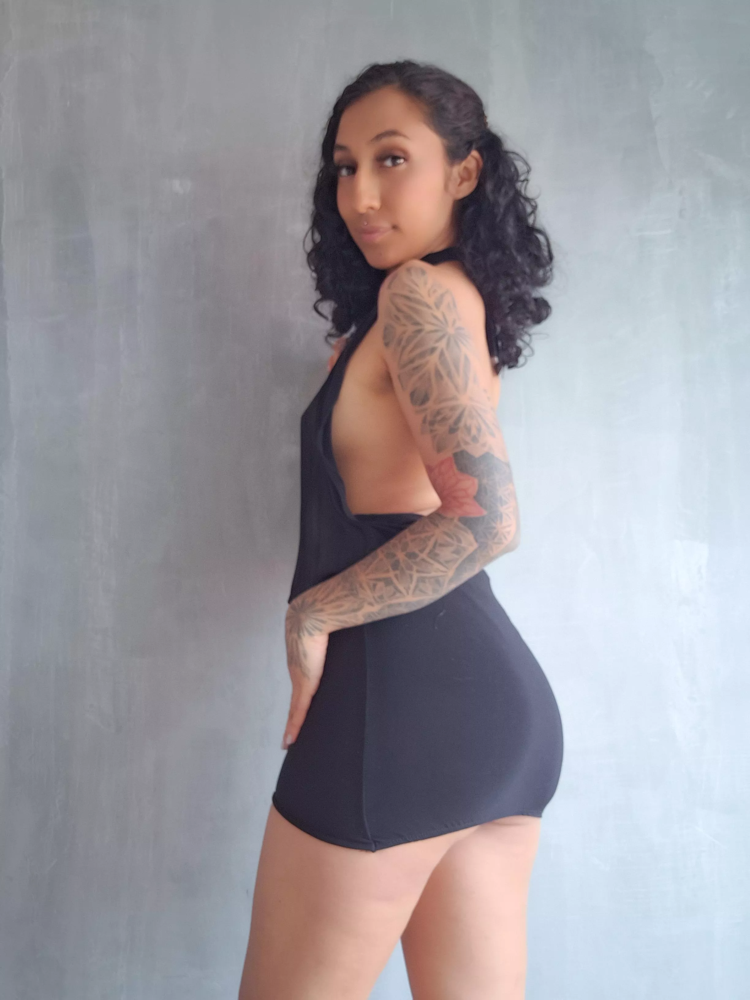 Pretty and alt, what more do you want