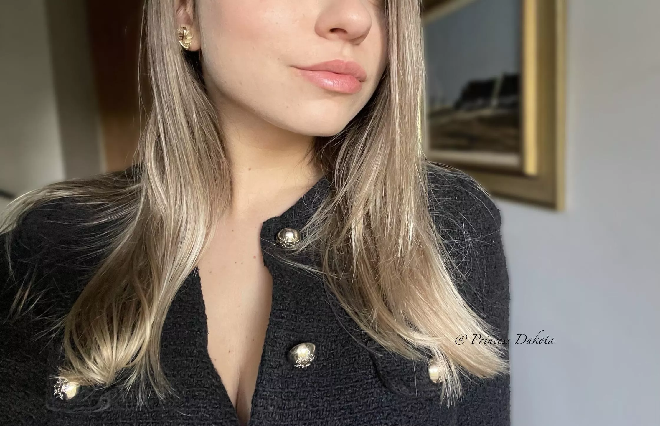 pretty girls like me should never have to pay for anything in their lives