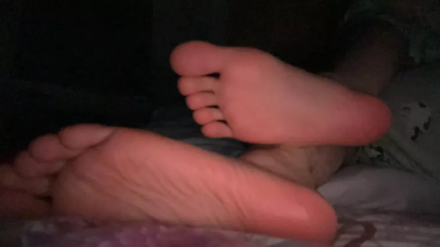 Random feet pic lol