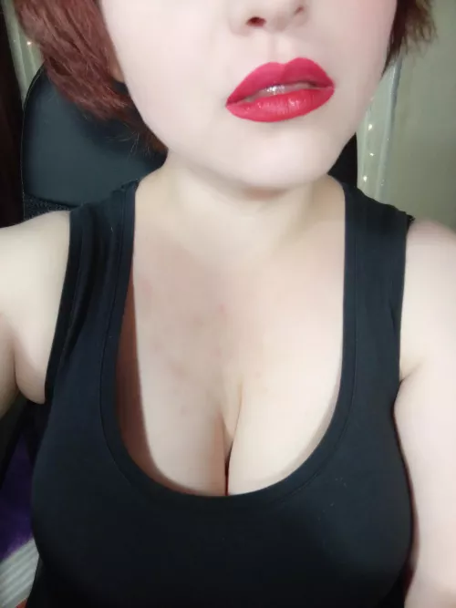 Red lips 