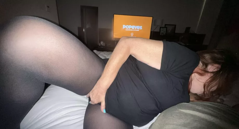 Rubbing my pantyhose pussy and sucking his cock 