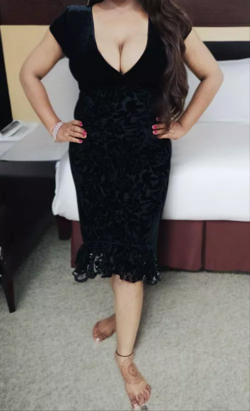 Sanskari Wife become Sexy Wife, Hey Guys Share your Fantasy with Us..