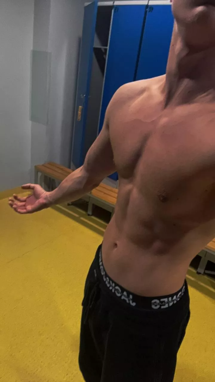 [selling] my worn underwear 