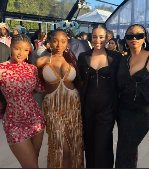 Since my last post was wrongfully taken down, choose 2 goddesses to worship. 1) Halle Bailey 2) Normani 3) Ella Mai 4) Chloe Bailey 