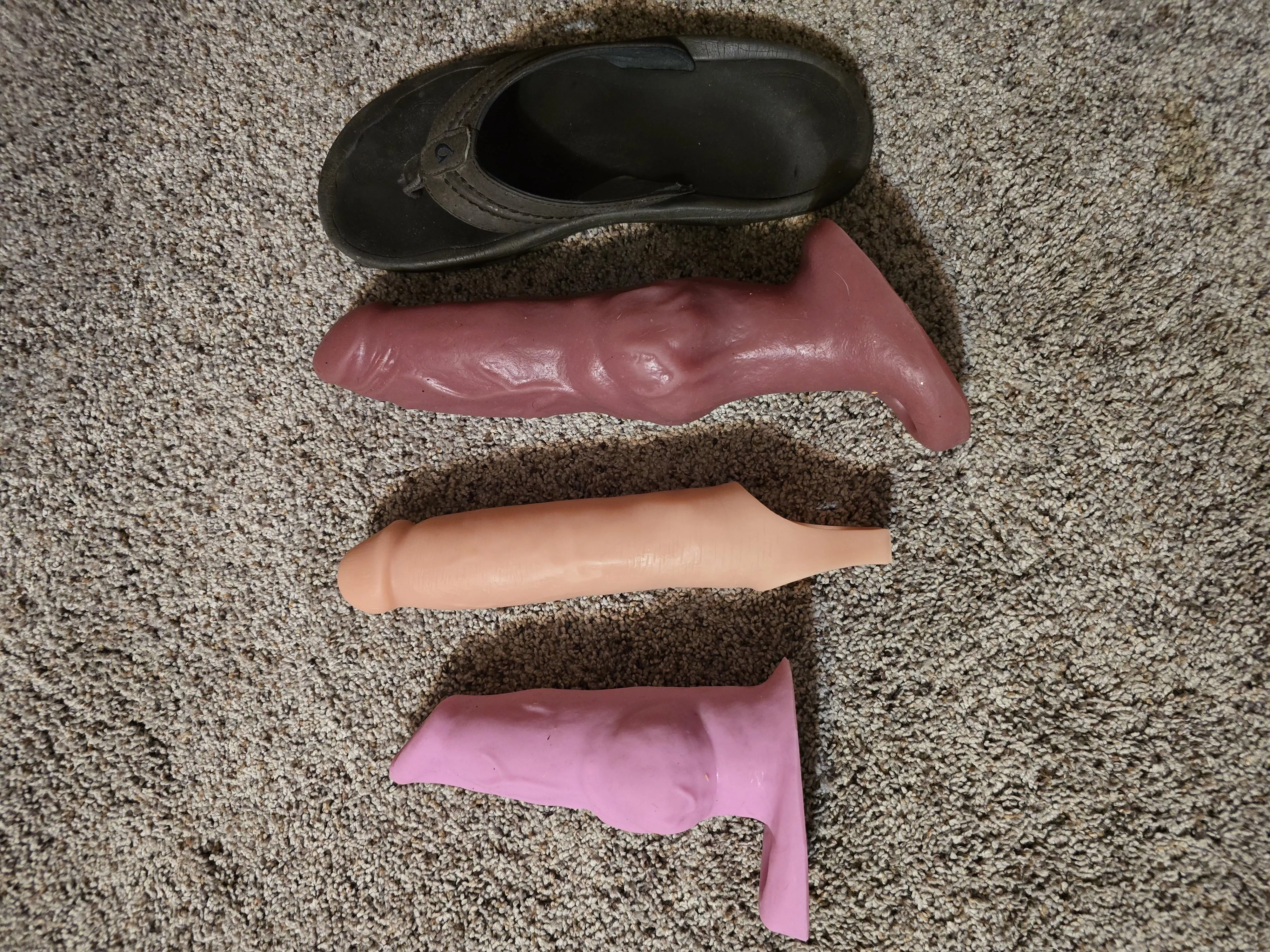 Size 13 flip flop for size comparison 