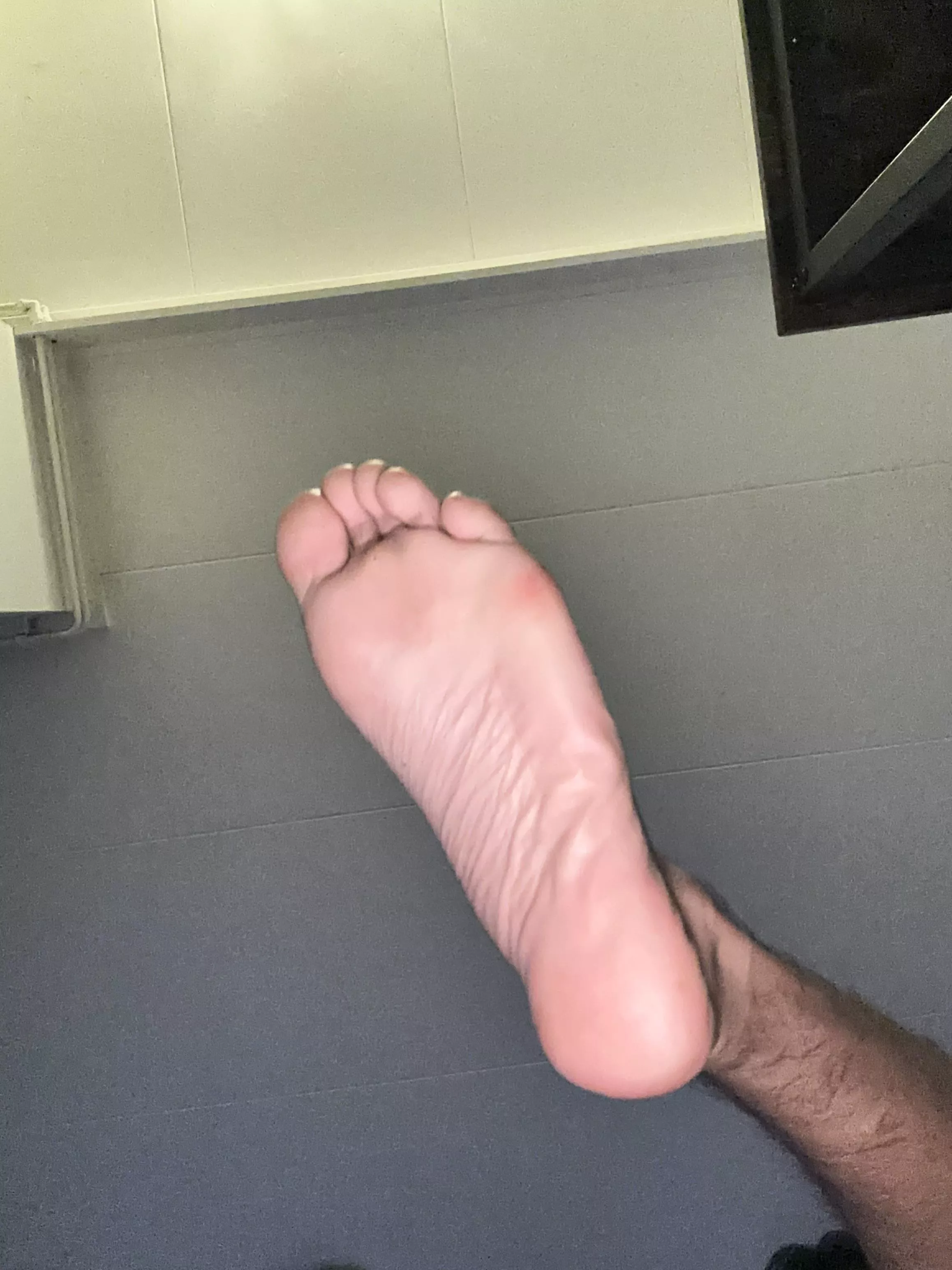 Sniff and lick my feet