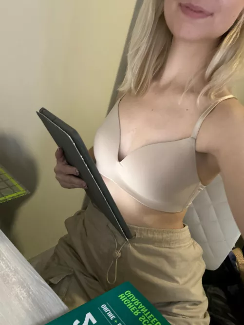 Study with me [wittykitty7sc]