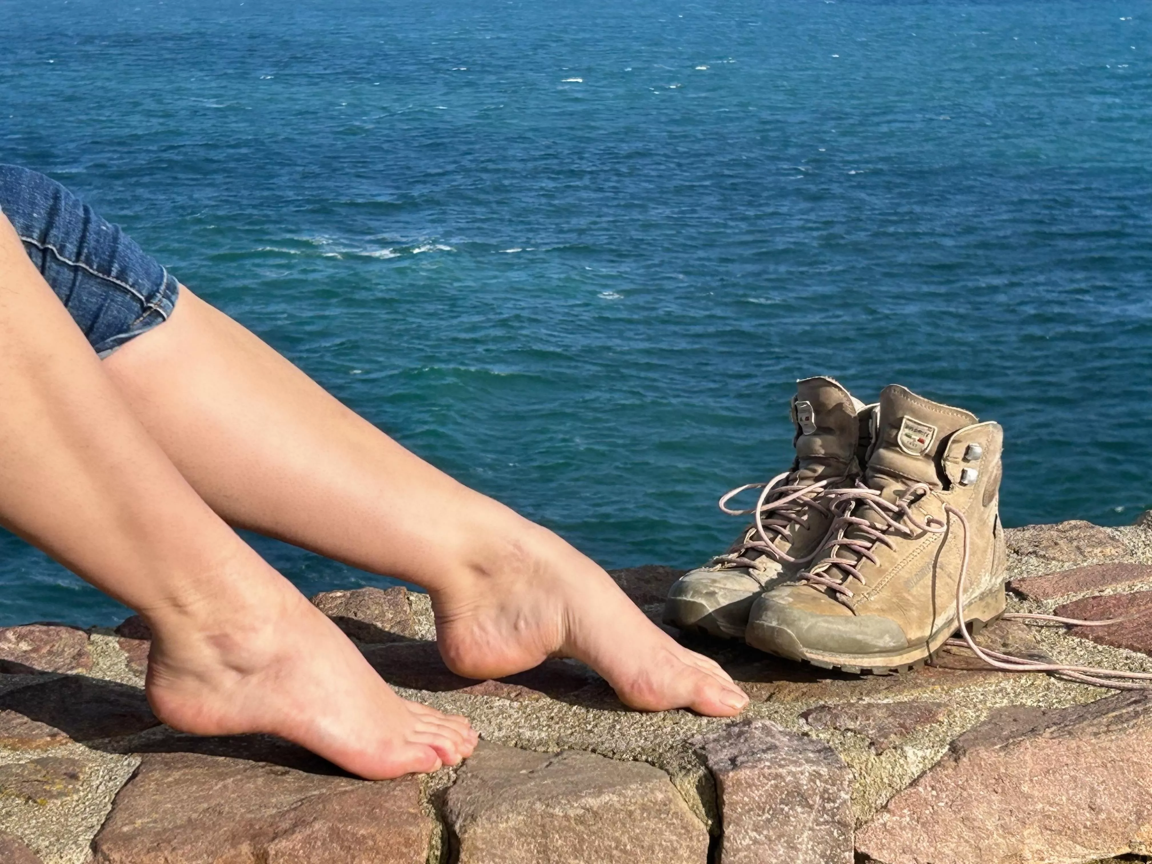 Taking a breather while hiking along the french coast 🤩