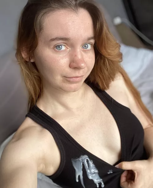 There's nothing like cum on my top