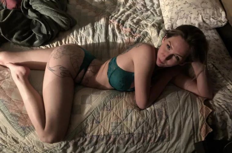 U know this is the look you get when your in for a long night 😚 so don’t be a lil bitch an only last 3 min :) [f]