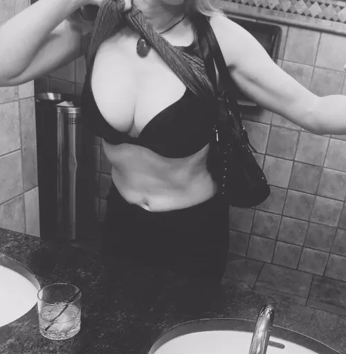 Valley bar crawl 📸 