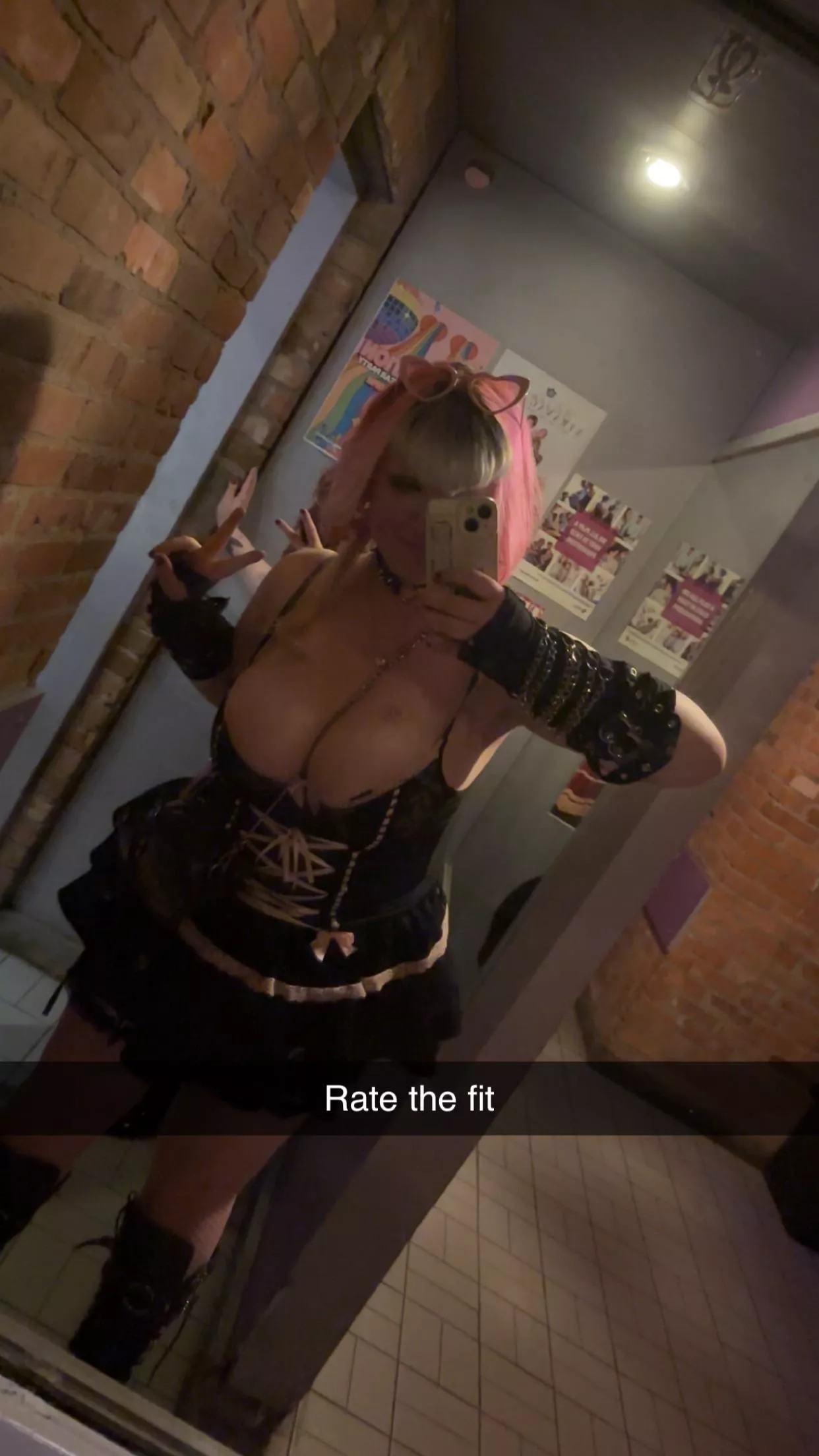 Well rate itttttt 😜😜😜 [f]