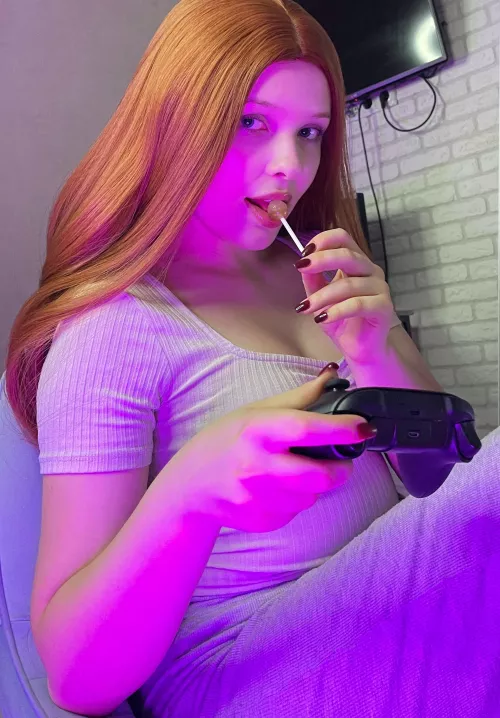 When I play computer games, I'm very relaxed Come join me