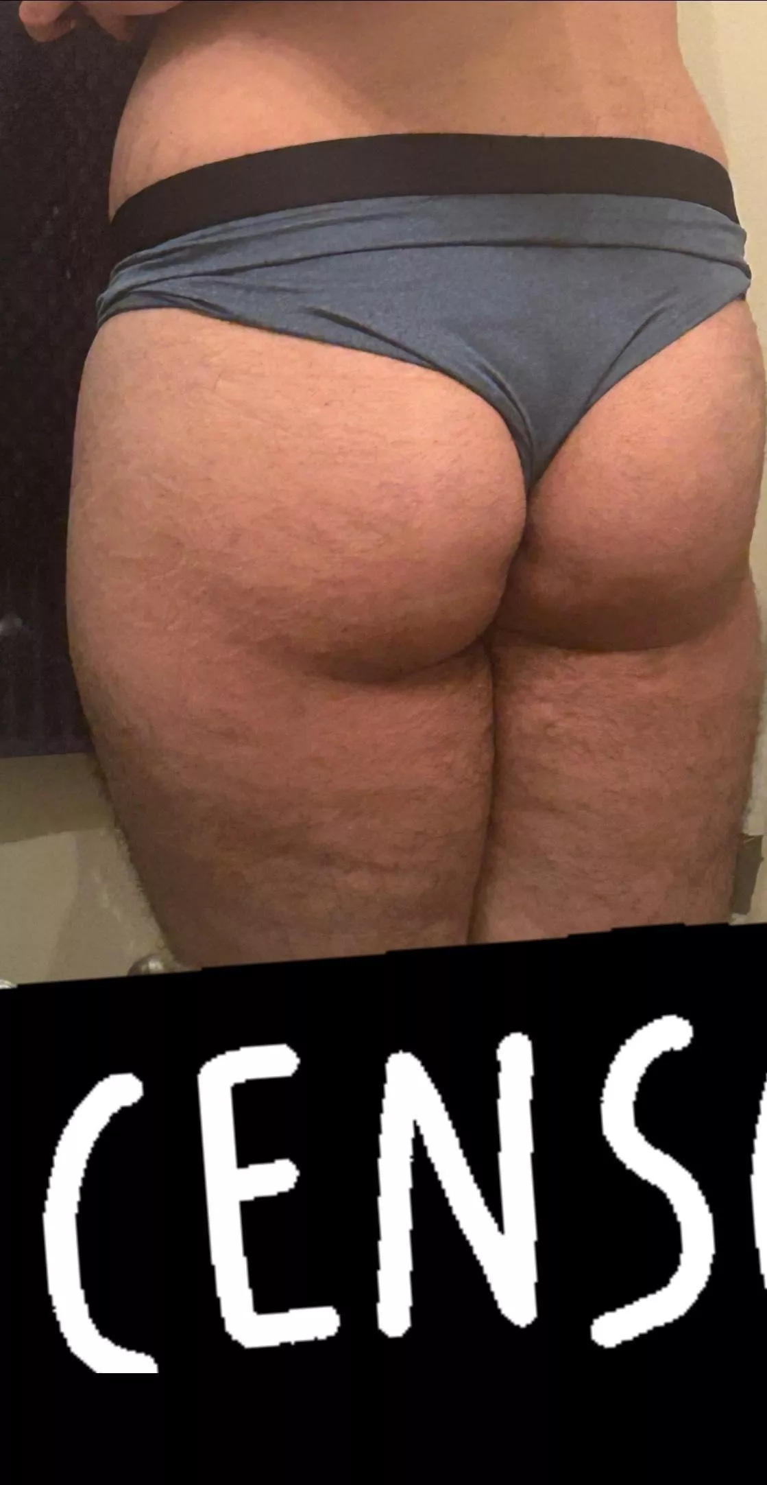 White thick slut looking to take dick in my ass or mouth. 